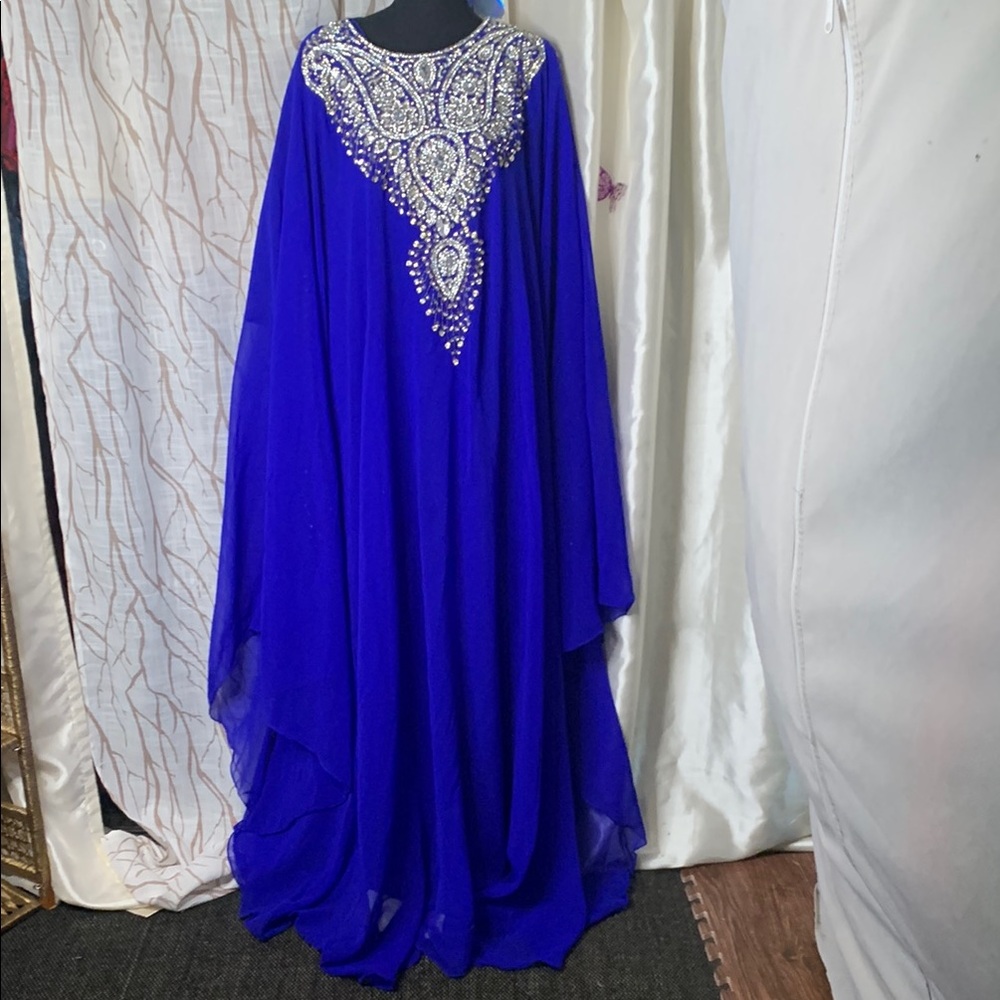 Elegant Blue Embellished Women's Kaftan